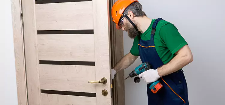 Replace Internal Door Handle with Lock Five Corners